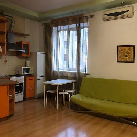 Квартира-Студия На Котляра خاركيف المظهر الخارجي الصورة